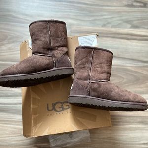 UGG Australia Boots Kids Size 3 Chocolate Brown